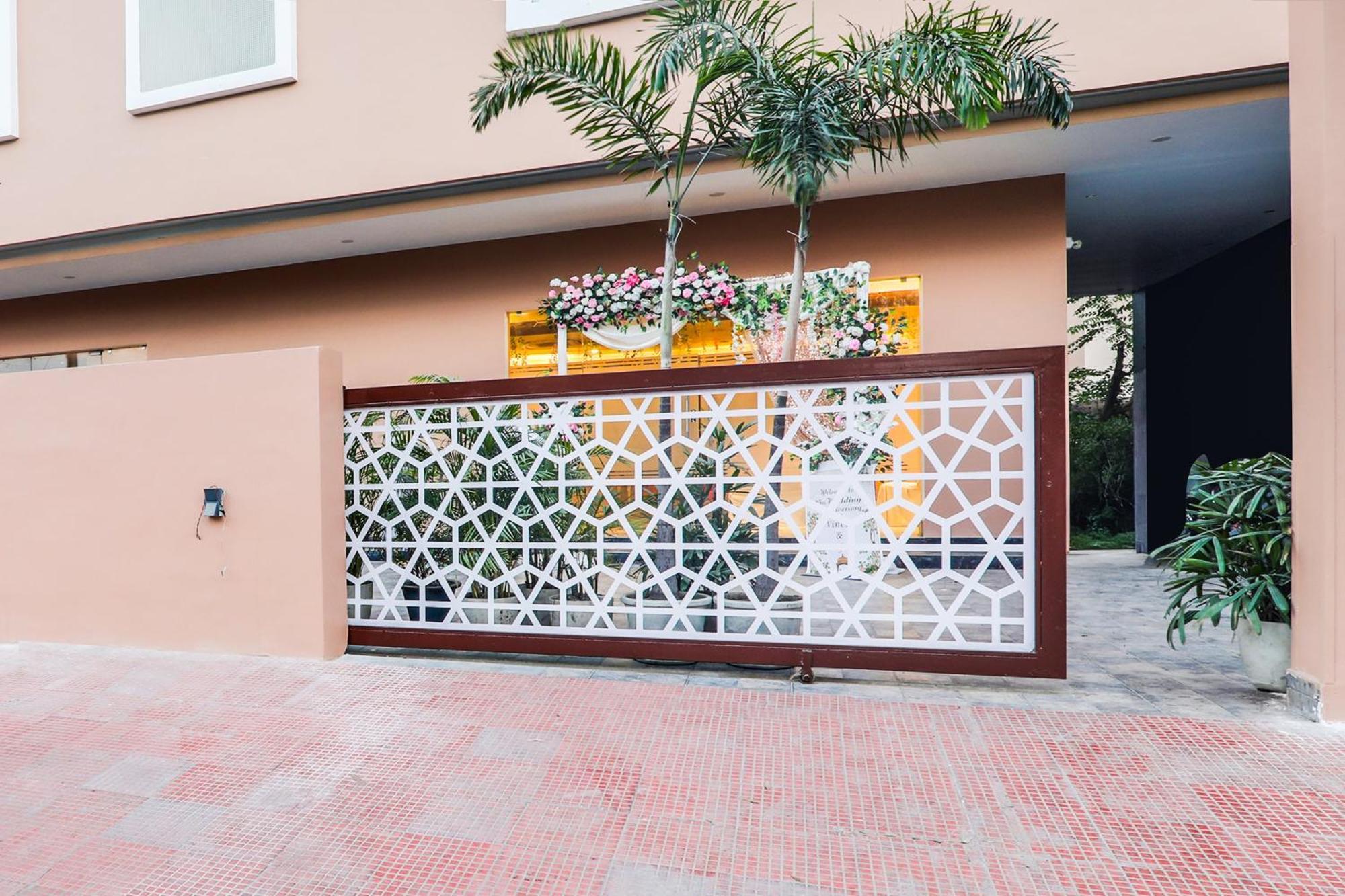 Super Townhouse Viraj Khand Formerly Veridian Inn Chinhat 외부 사진