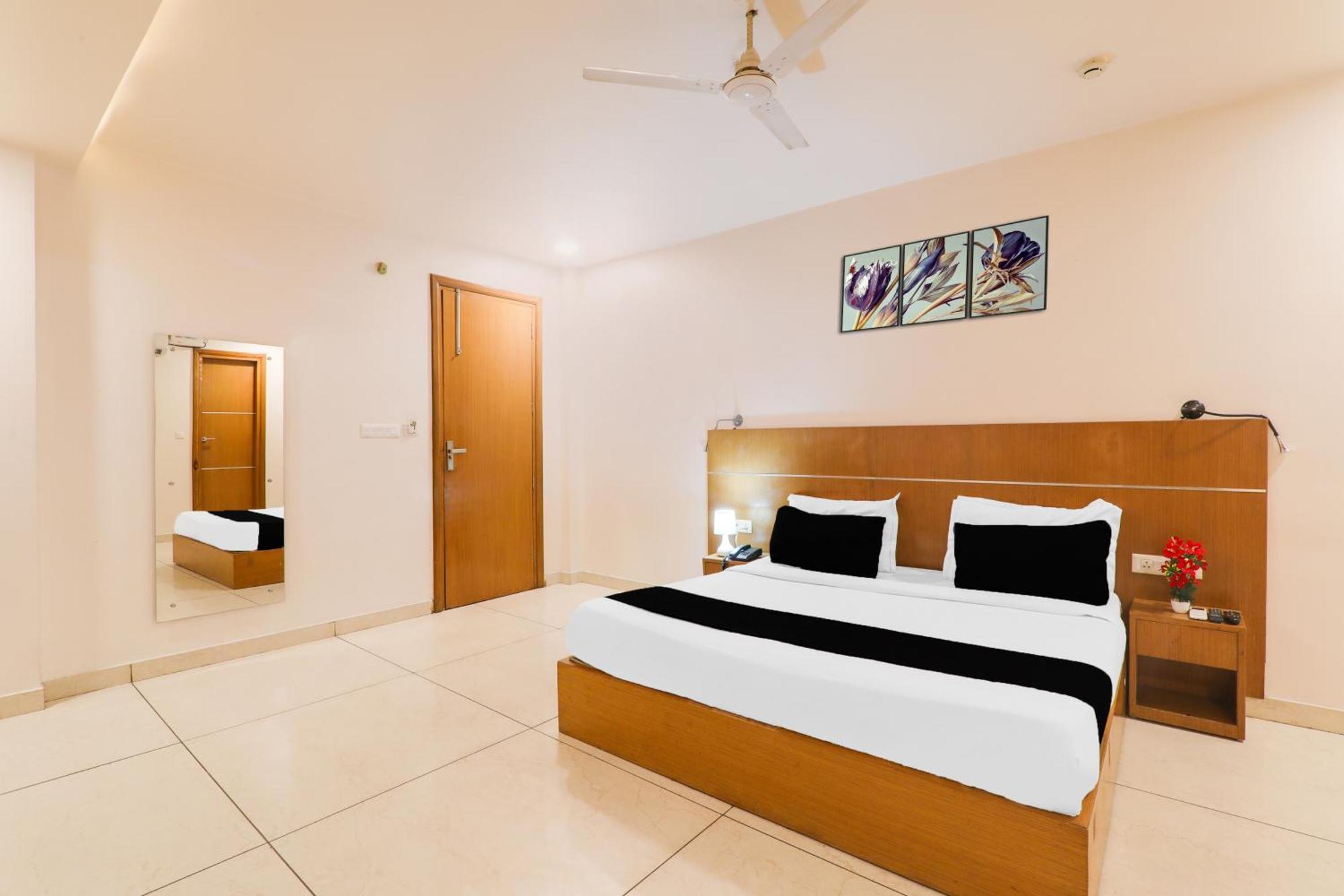 Super Townhouse Viraj Khand Formerly Veridian Inn Chinhat 외부 사진