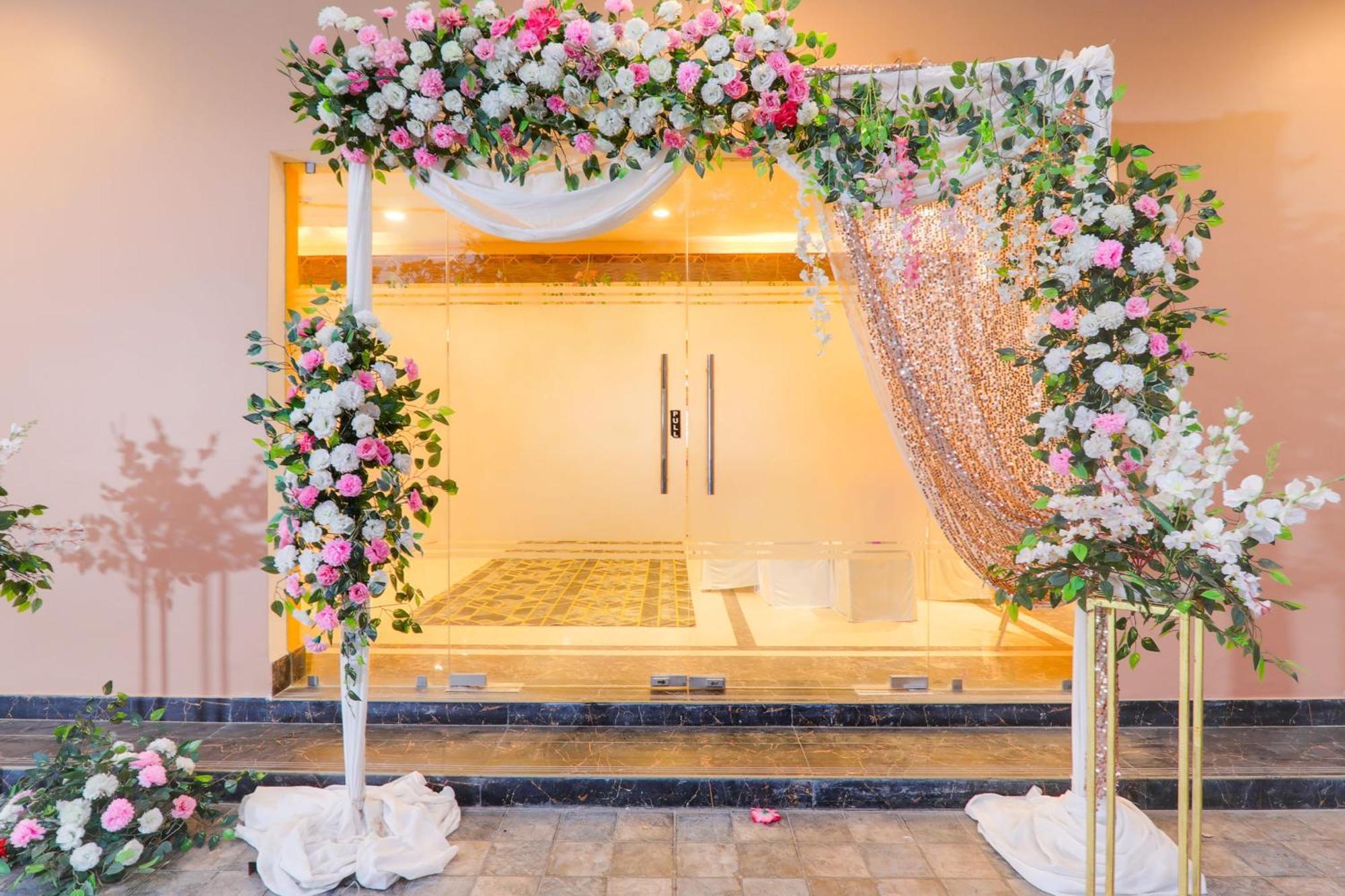 Super Townhouse Viraj Khand Formerly Veridian Inn Chinhat 외부 사진
