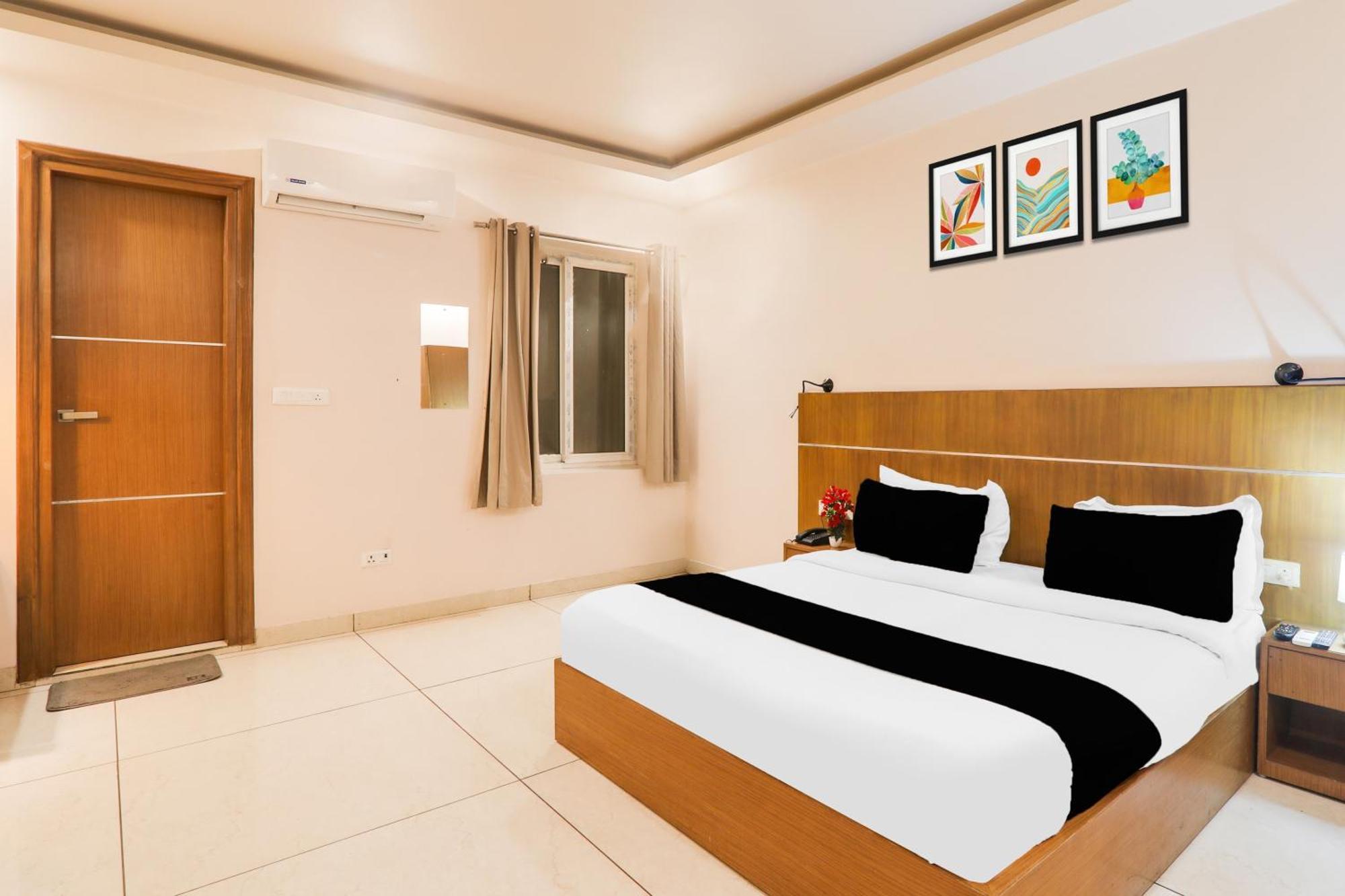 Super Townhouse Viraj Khand Formerly Veridian Inn Chinhat 외부 사진